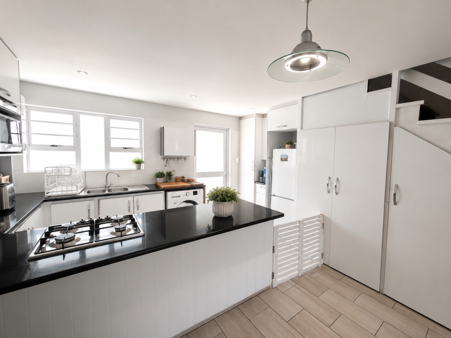 2 Bedroom Property for Sale in Bonza Bay Eastern Cape